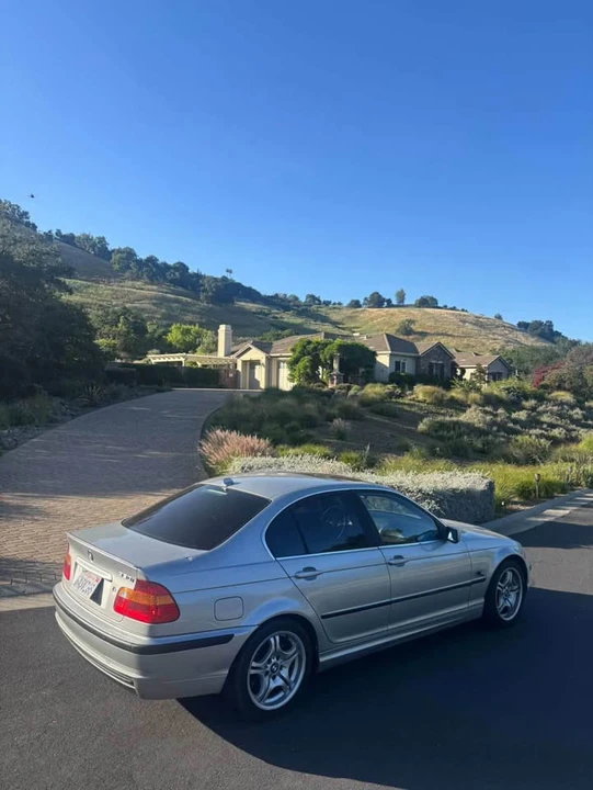 2002 BMW E46 330i & 330Ci - Image 6 of 6
