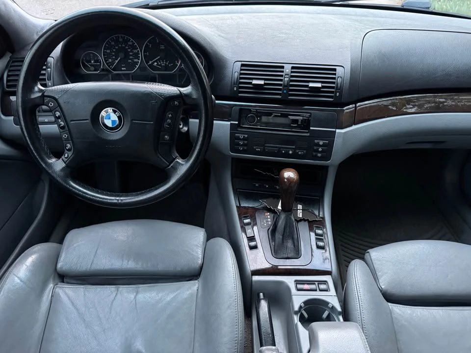 2002 BMW E46 330i & 330Ci - Image 9 of 18