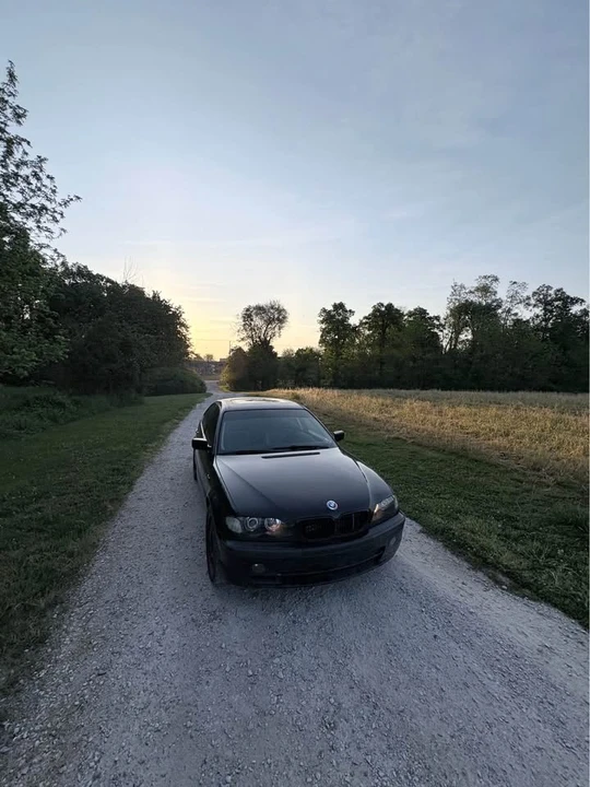 2002 BMW E46 330i & 330Ci - Image 3 of 8