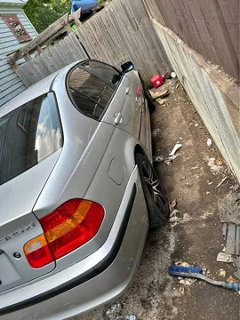 2002 BMW 325