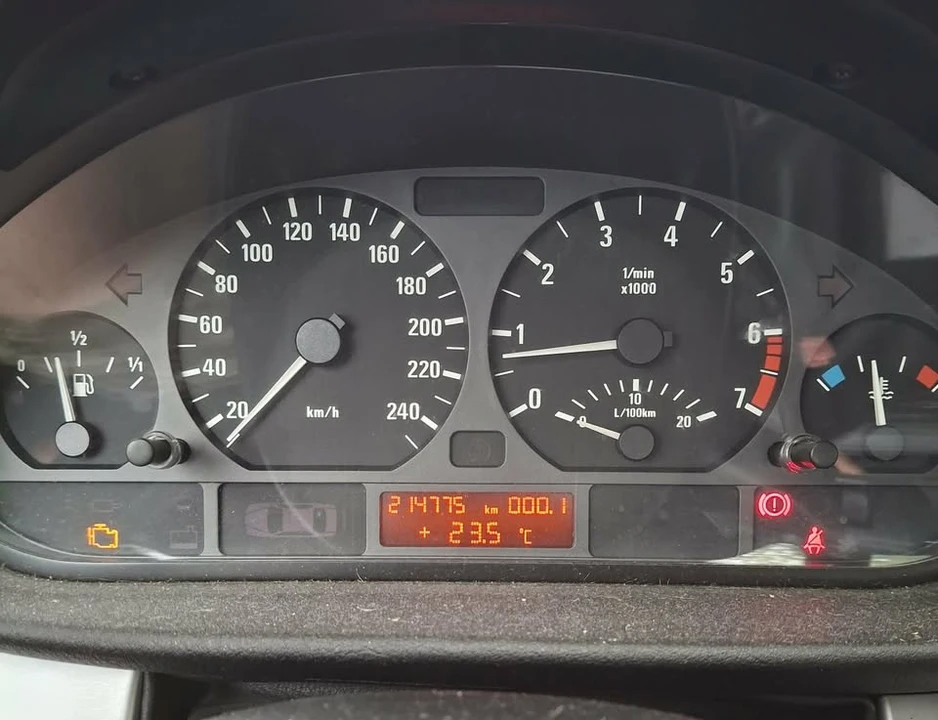 2002 BMW E46 3 Series - Image 9 of 9