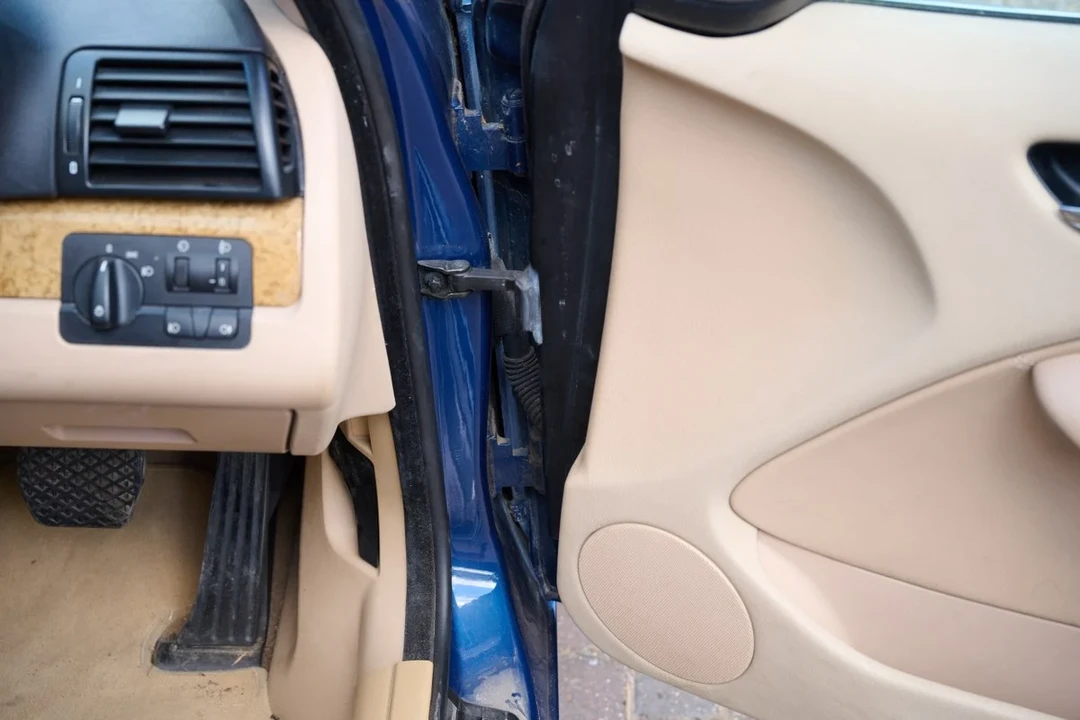 2002 BMW E46 3 Series - Image 28 of 30