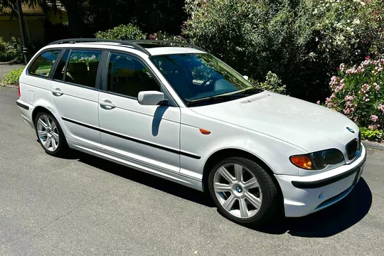 2002 BMW 325i Touring