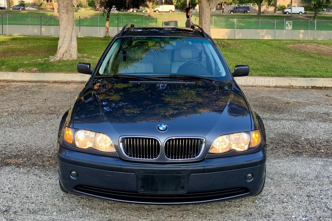 2002 BMW E46 3 Series - Image 2 of 31