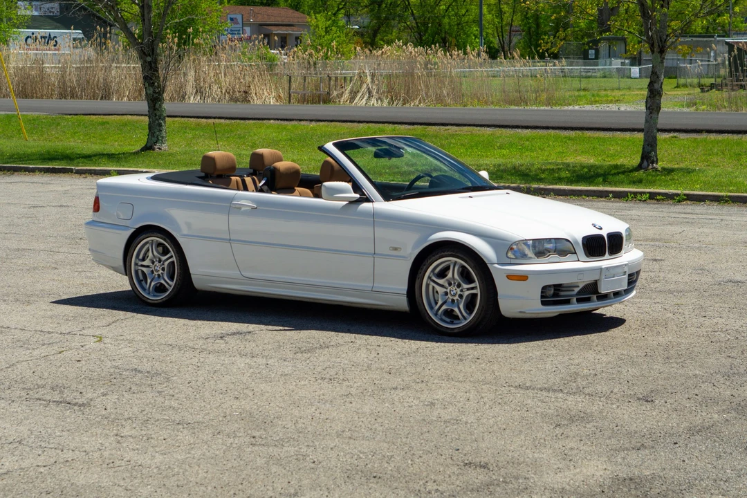 2002 BMW E46 330i & 330Ci - Image 2 of 31