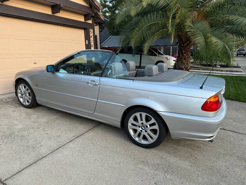 2002 BMW E46 330i & 330Ci - Image 2 of 13