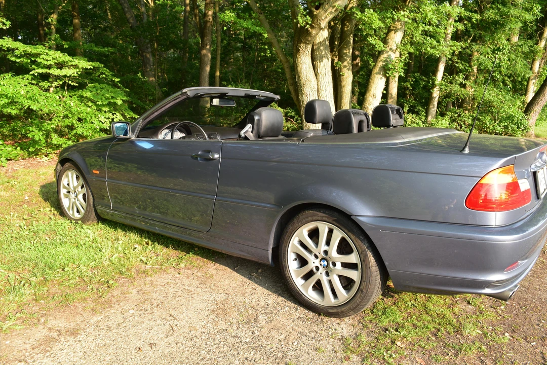 2002 BMW E46 330i & 330Ci - Image 20 of 31