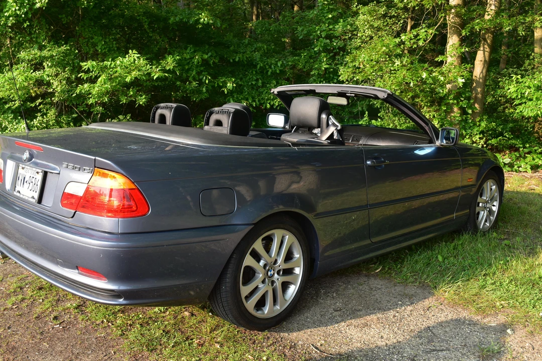 2002 BMW E46 330i & 330Ci - Image 24 of 31