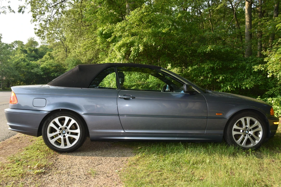 2002 BMW E46 330i & 330Ci - Image 3 of 31
