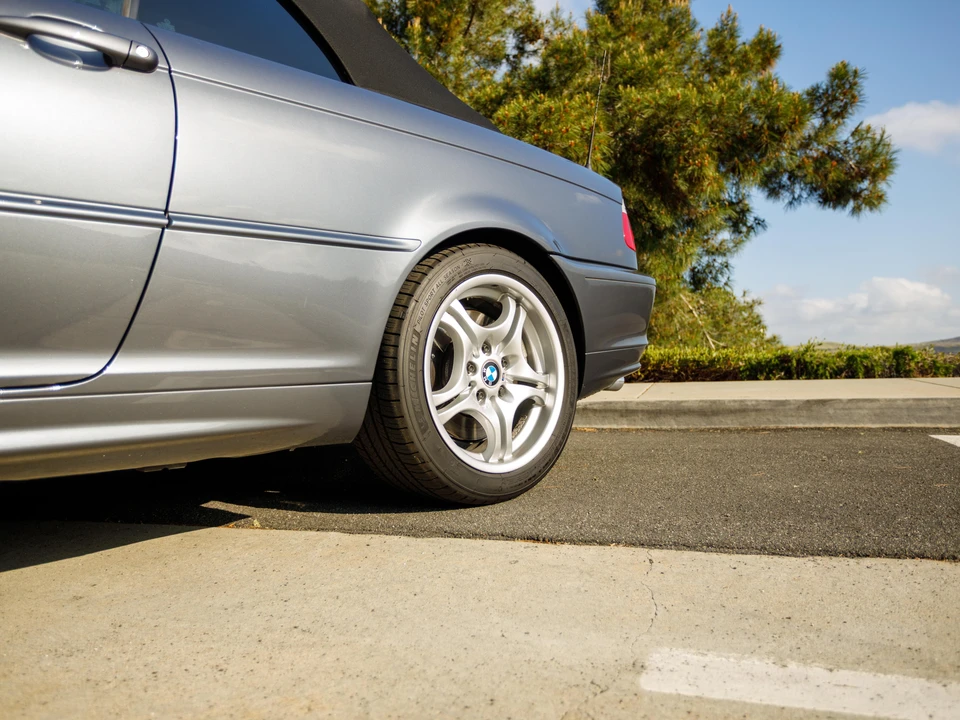 2002 BMW E46 330i & 330Ci - Image 18 of 31