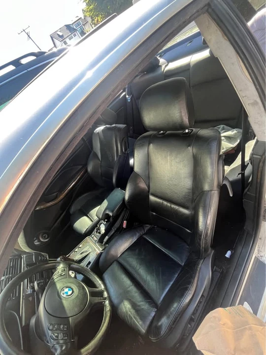 2002 BMW E46 330i & 330Ci - Image 9 of 16