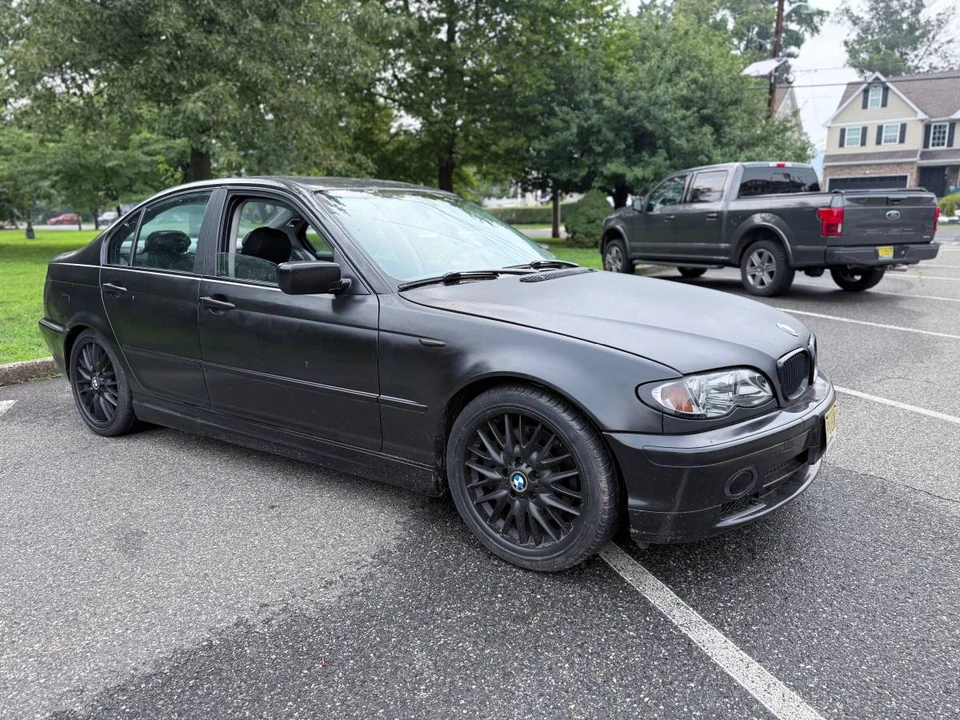 2002 BMW E46 330i & 330Ci - Image 2 of 9