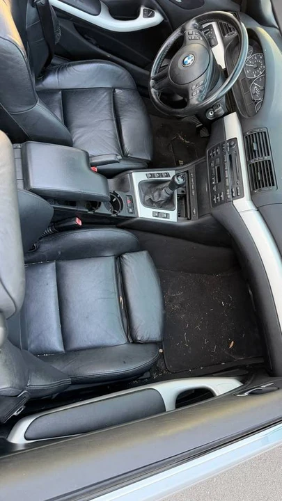 2002 BMW E46 330i & 330Ci - Image 9 of 12