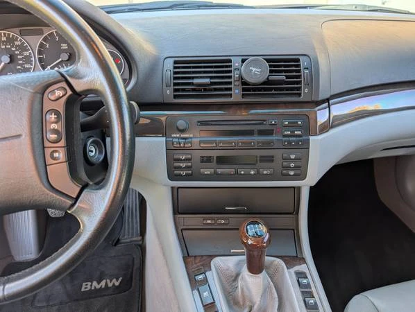 2002 BMW E46 330i & 330Ci - Image 9 of 14