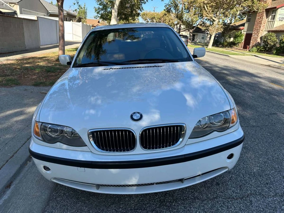2002 BMW E46 330i & 330Ci - Image 10 of 24