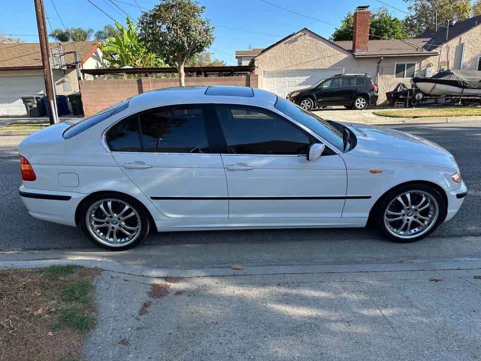 2002 BMW E46 330i & 330Ci - Image 9 of 24
