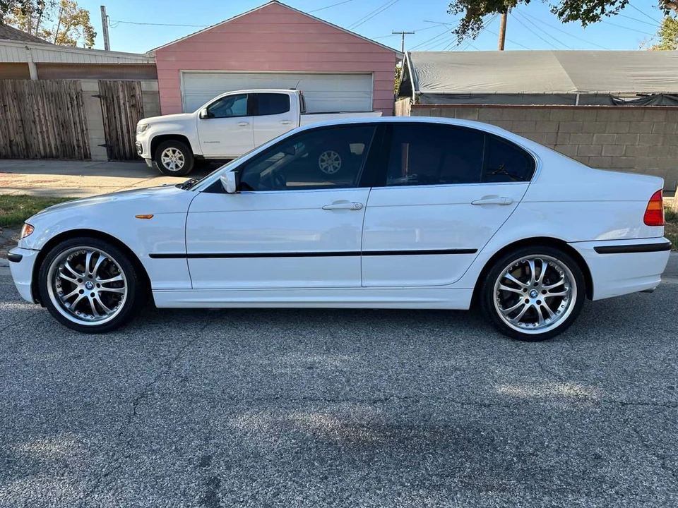 2002 BMW E46 330i & 330Ci - Image 4 of 24