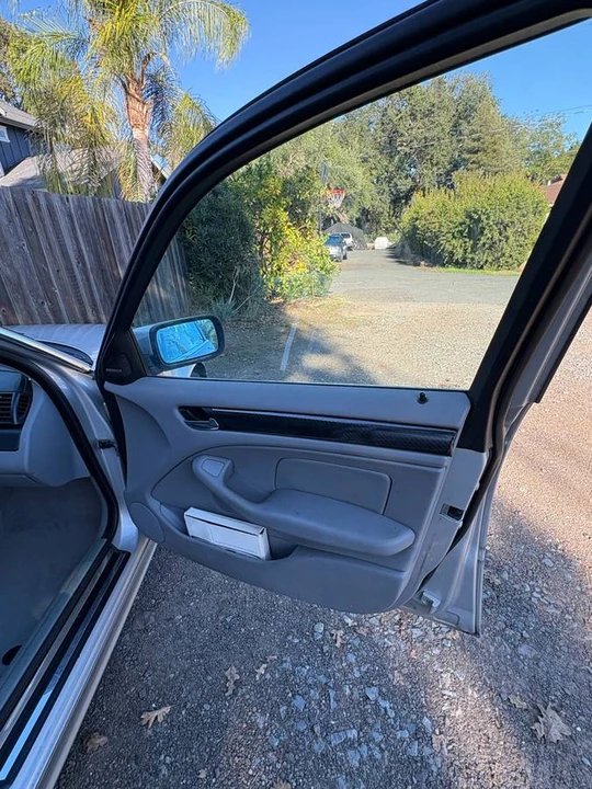 2002 BMW E46 330i & 330Ci - Image 8 of 14