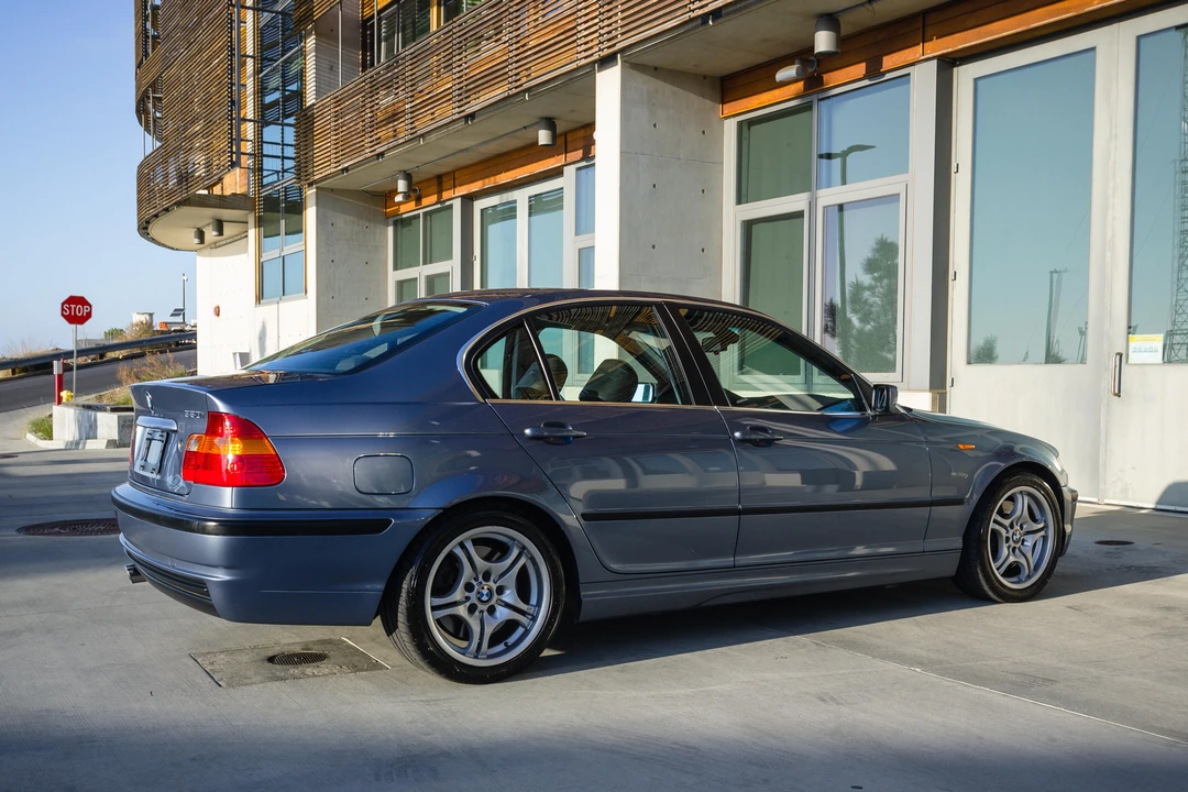 2002 BMW E46 330i & 330Ci - Image 29 of 31