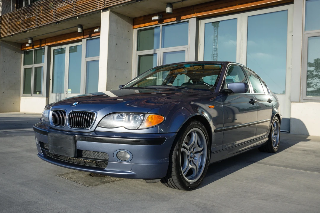 2002 BMW E46 330i & 330Ci - Image 10 of 31