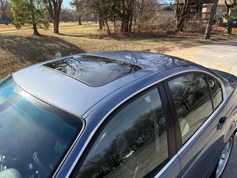 2002 BMW E46 330i & 330Ci - Image 29 of 31