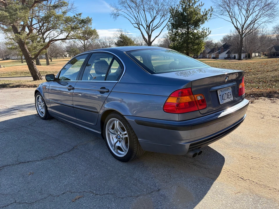 2002 BMW E46 330i & 330Ci - Image 12 of 31