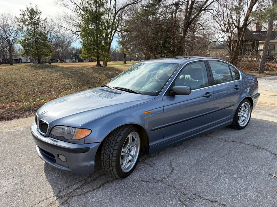 2002 BMW E46 330i & 330Ci - Image 9 of 31