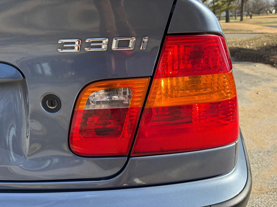 2002 BMW E46 330i & 330Ci - Image 25 of 31