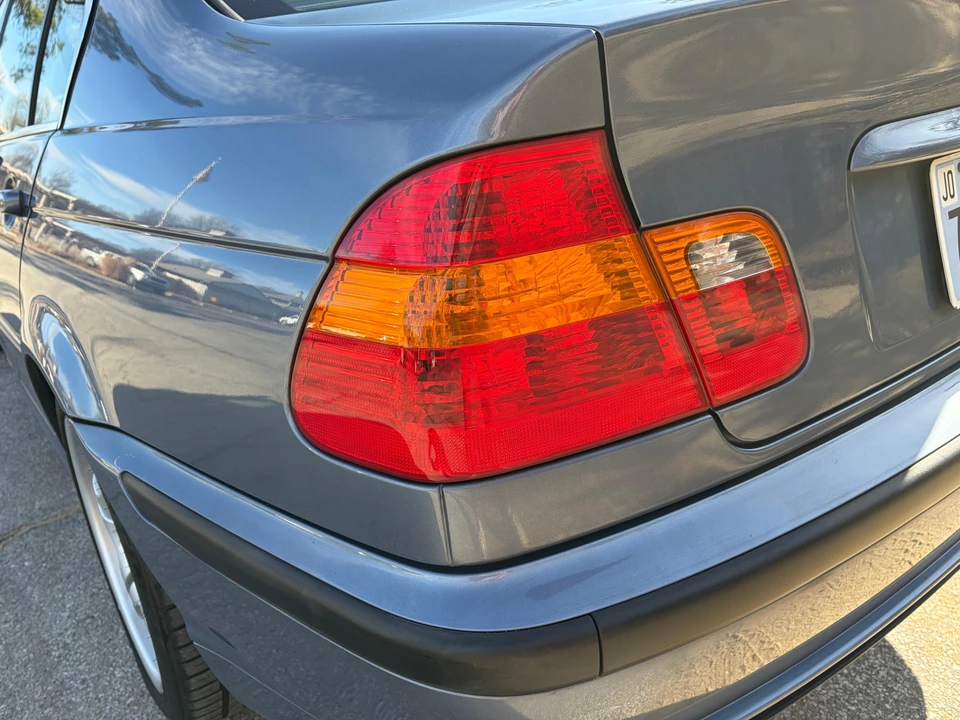 2002 BMW E46 330i & 330Ci - Image 23 of 31