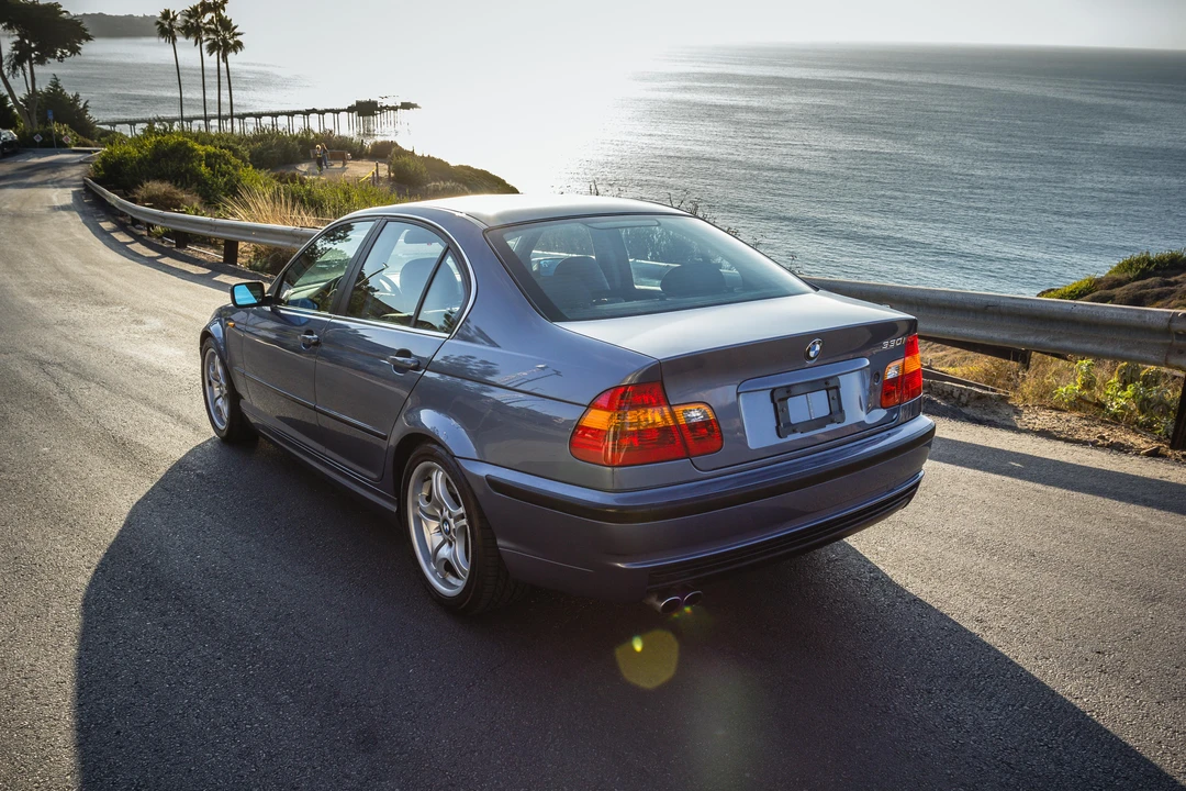 2002 BMW E46 330i & 330Ci - Image 16 of 31