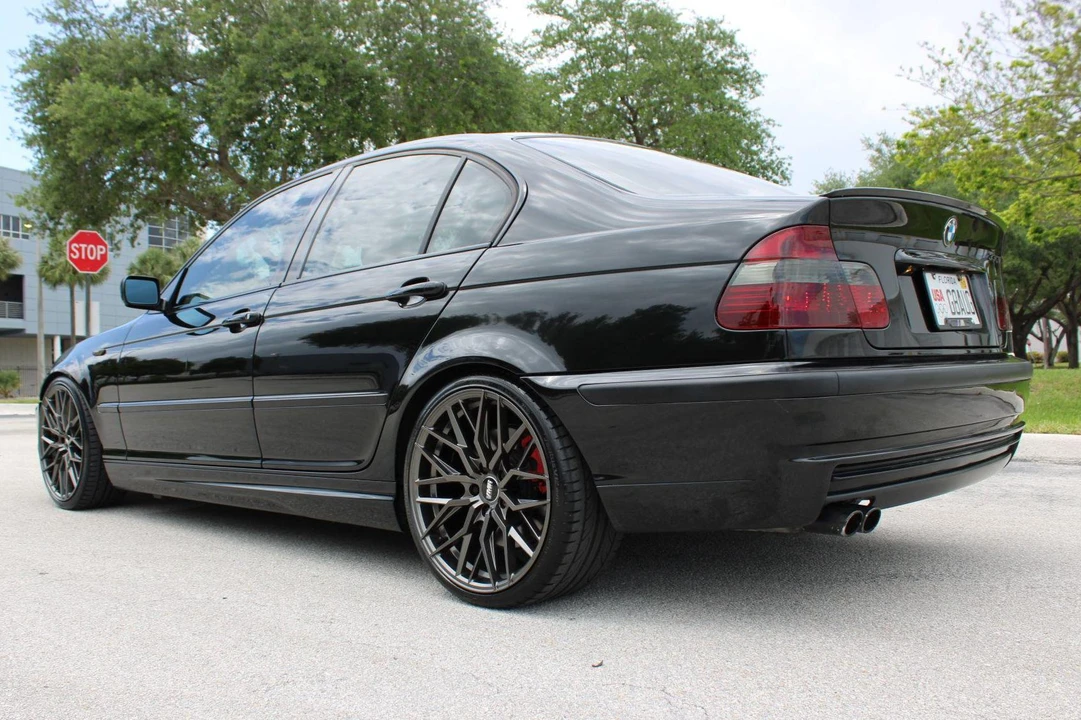 2002 BMW E46 330i & 330Ci - Image 11 of 24