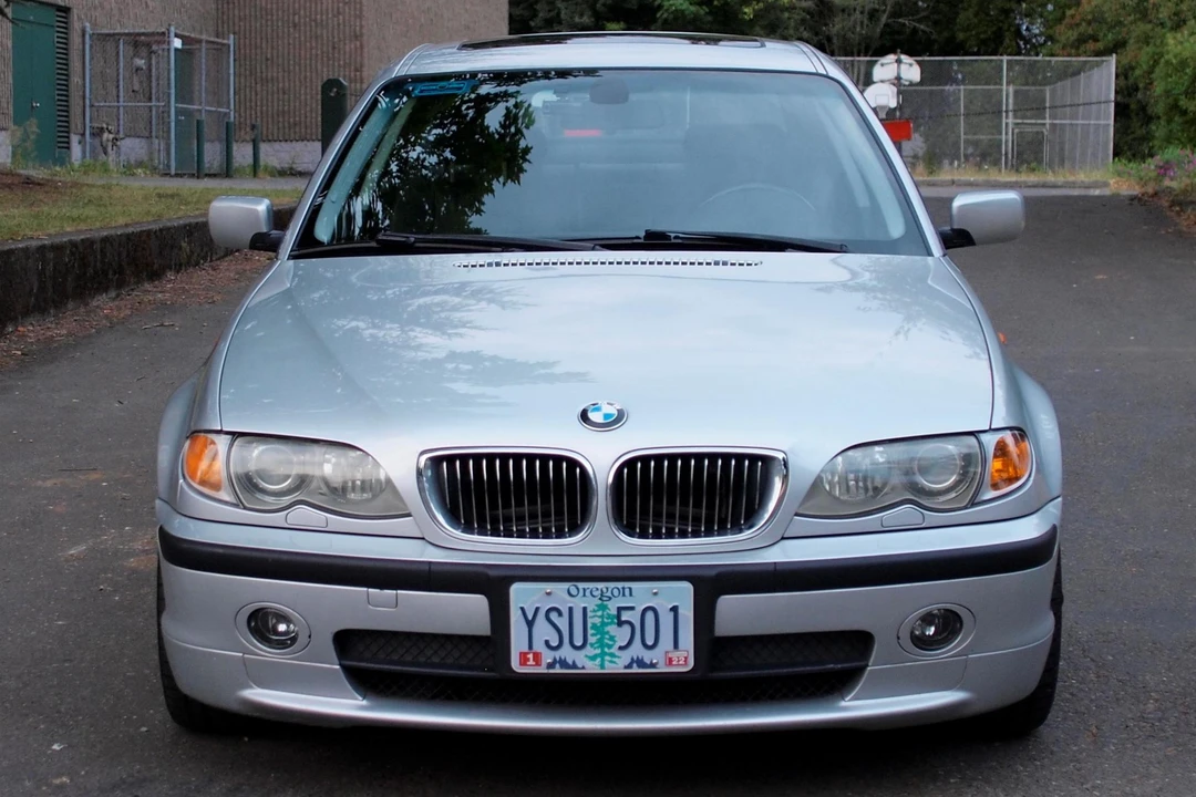 2002 BMW E46 330i & 330Ci - Image 2 of 6