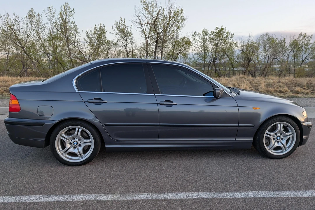 2002 BMW E46 330i & 330Ci - Image 3 of 31