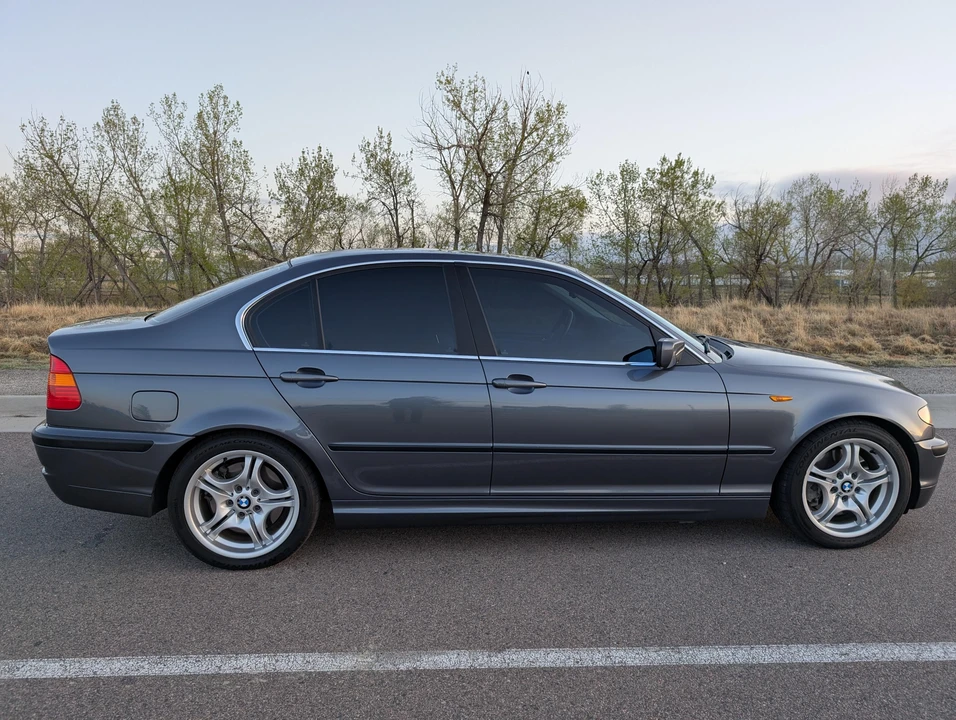 2002 BMW E46 330i & 330Ci - Image 23 of 31