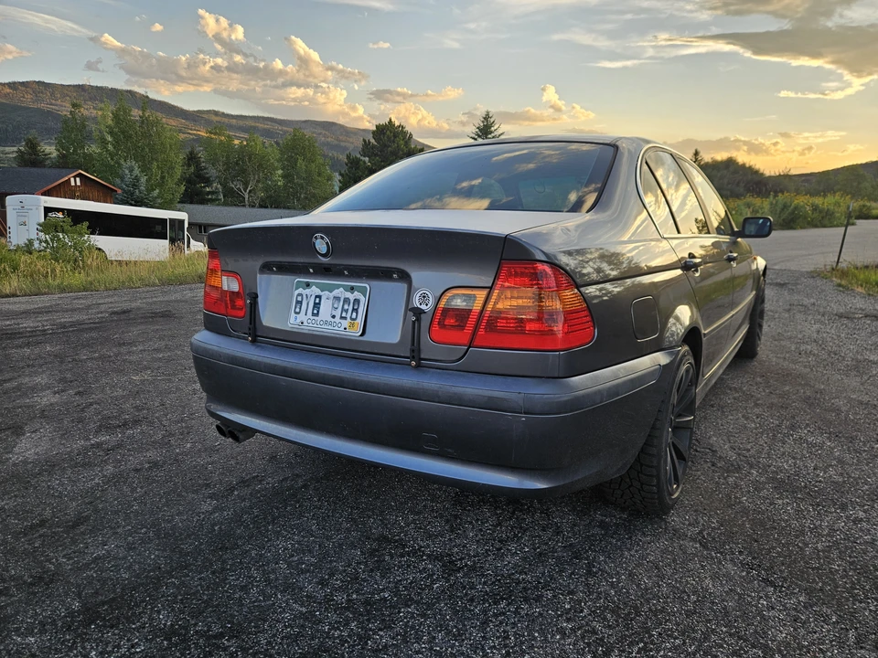 2002 BMW E46 330i & 330Ci - Image 4 of 6