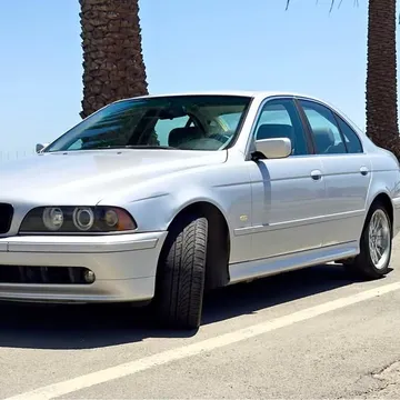 2002 BMW 525i Sedan 4D