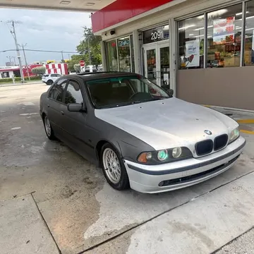 2002 BMW 5 Series 525i Sedan