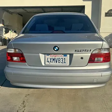 2002 BMW 5 Series 525i Sedan