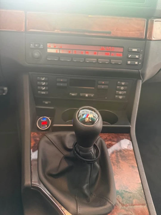 2002 BMW E39 5 Series - Image 14 of 17