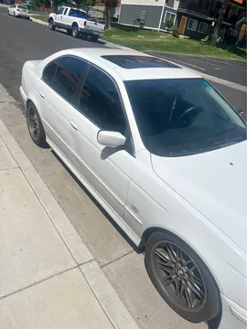 2002 BMW 5 Series 525i Sedan