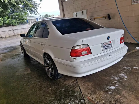 2002 BMW 5 Series 525i Sedan