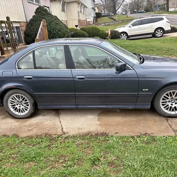 2002 BMW 5 Series 530i