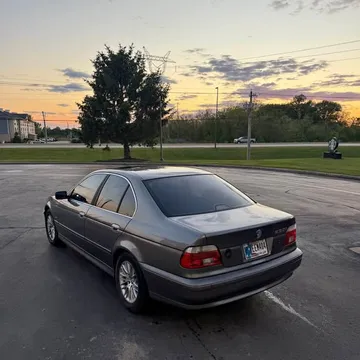 2002 BMW 530i Sedan