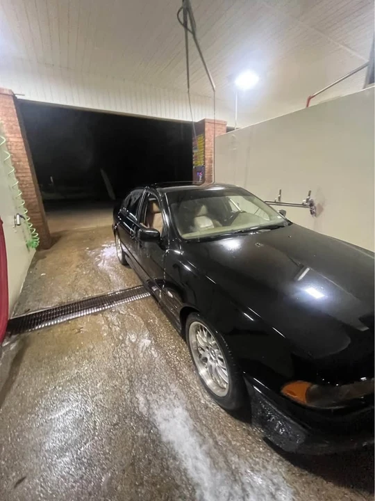 2002 BMW E39 5 Series - Image 2 of 4