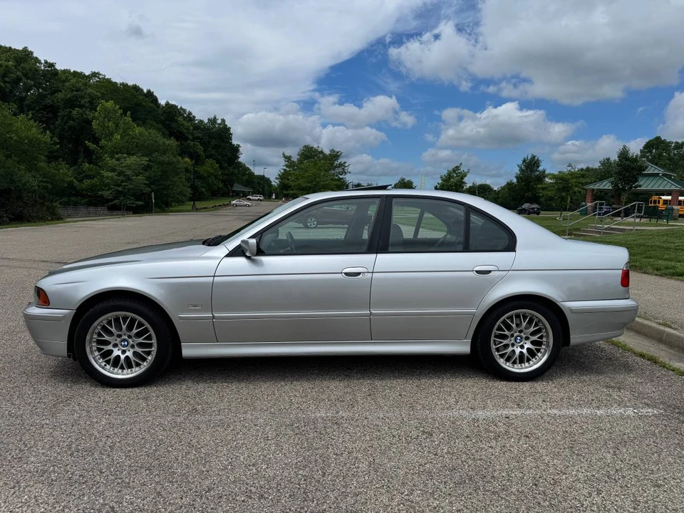 2002 BMW E39 5 Series - Image 2 of 24