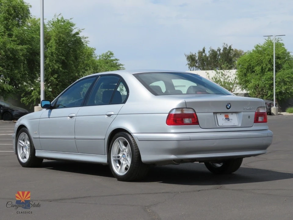 2002 BMW E39 540i - Image 11 of 21