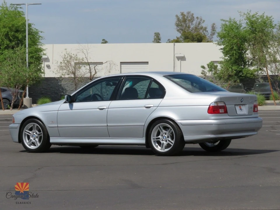 2002 BMW E39 540i - Image 9 of 21