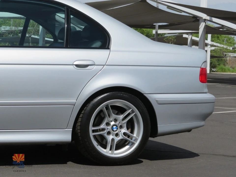 2002 BMW E39 540i - Image 19 of 21