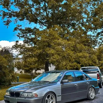 2002 BMW 5 Series 540i Sedan