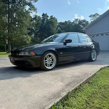 2002 BMW 5 Series 540i Sedan 4D